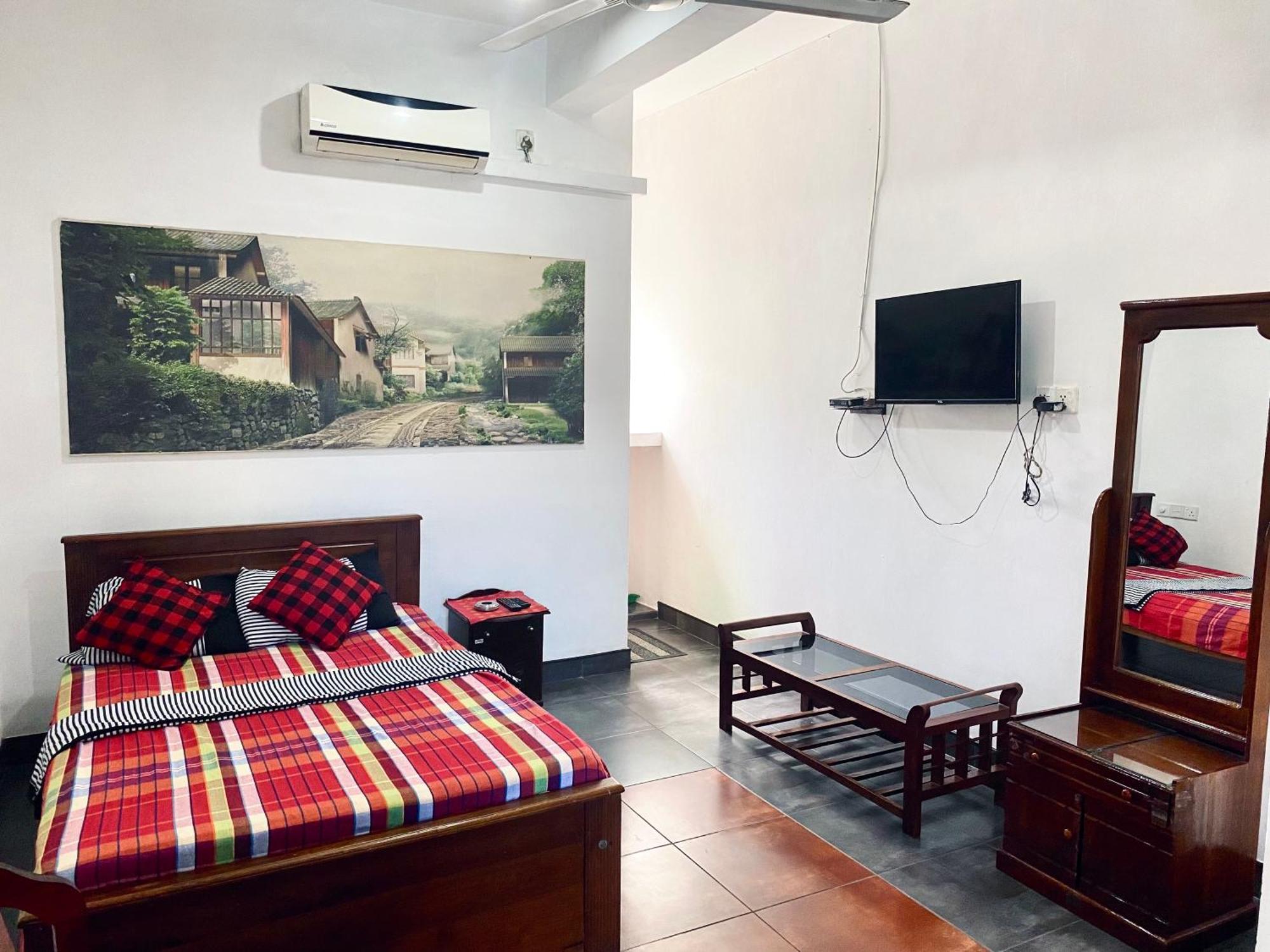 Hotel 100 Dehiwala-Mount Lavinia Buitenkant foto